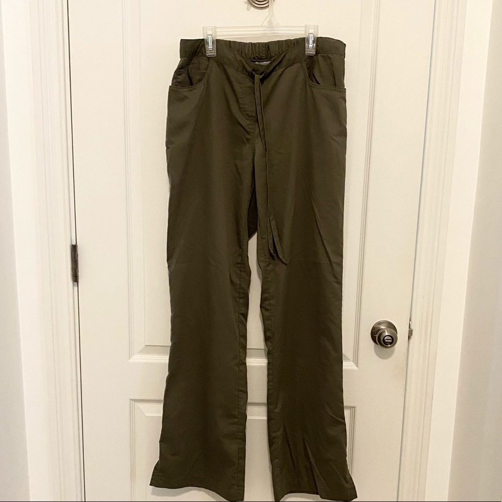 Grey’s anatomy olive scrub bottoms medium tall